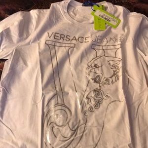 White lg white Versace tee